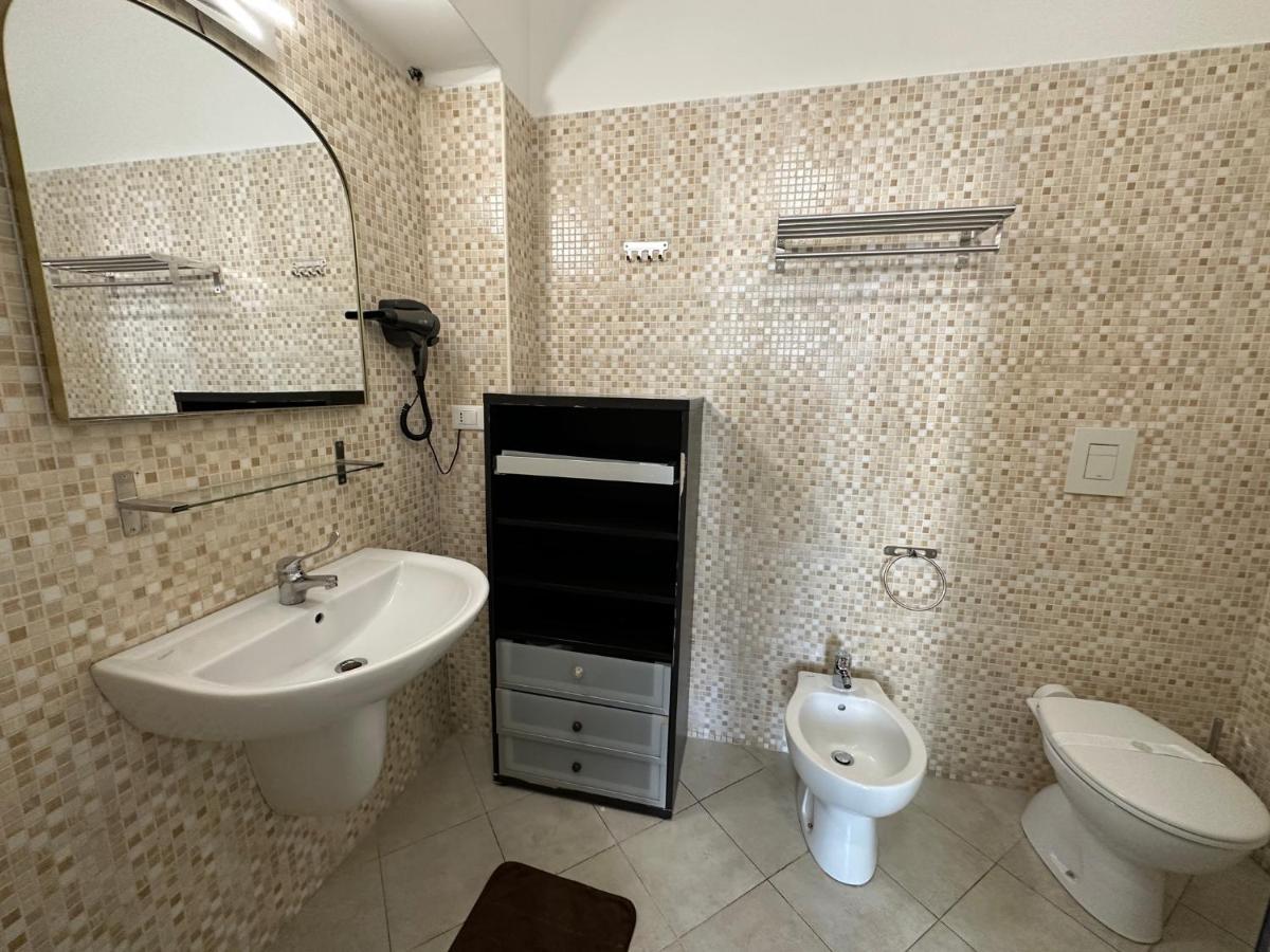 Cconforthotels Appartamento Crispi Bari Exteriér fotografie